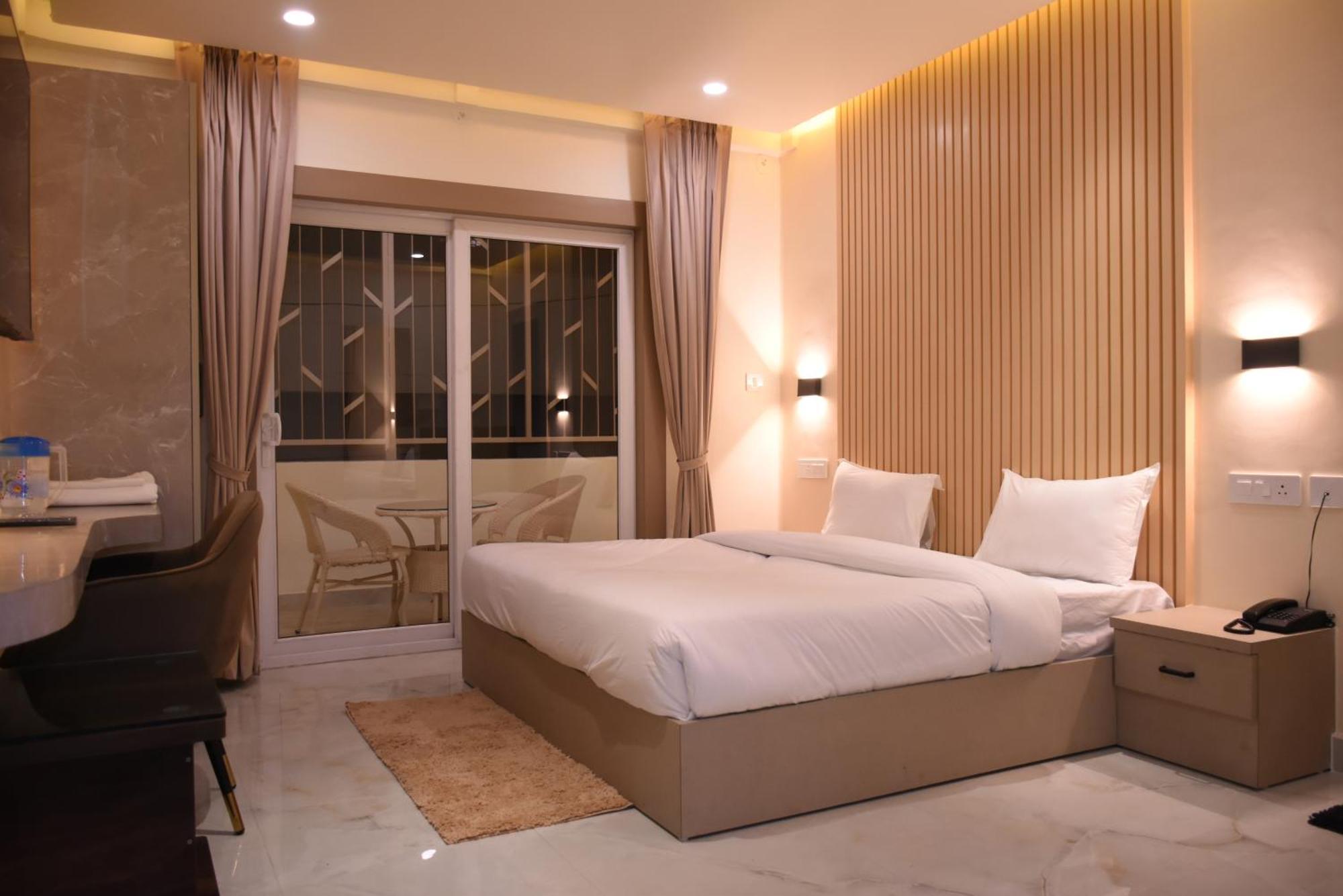 Spruce Hill Hotel & Restro Nainital Exterior foto